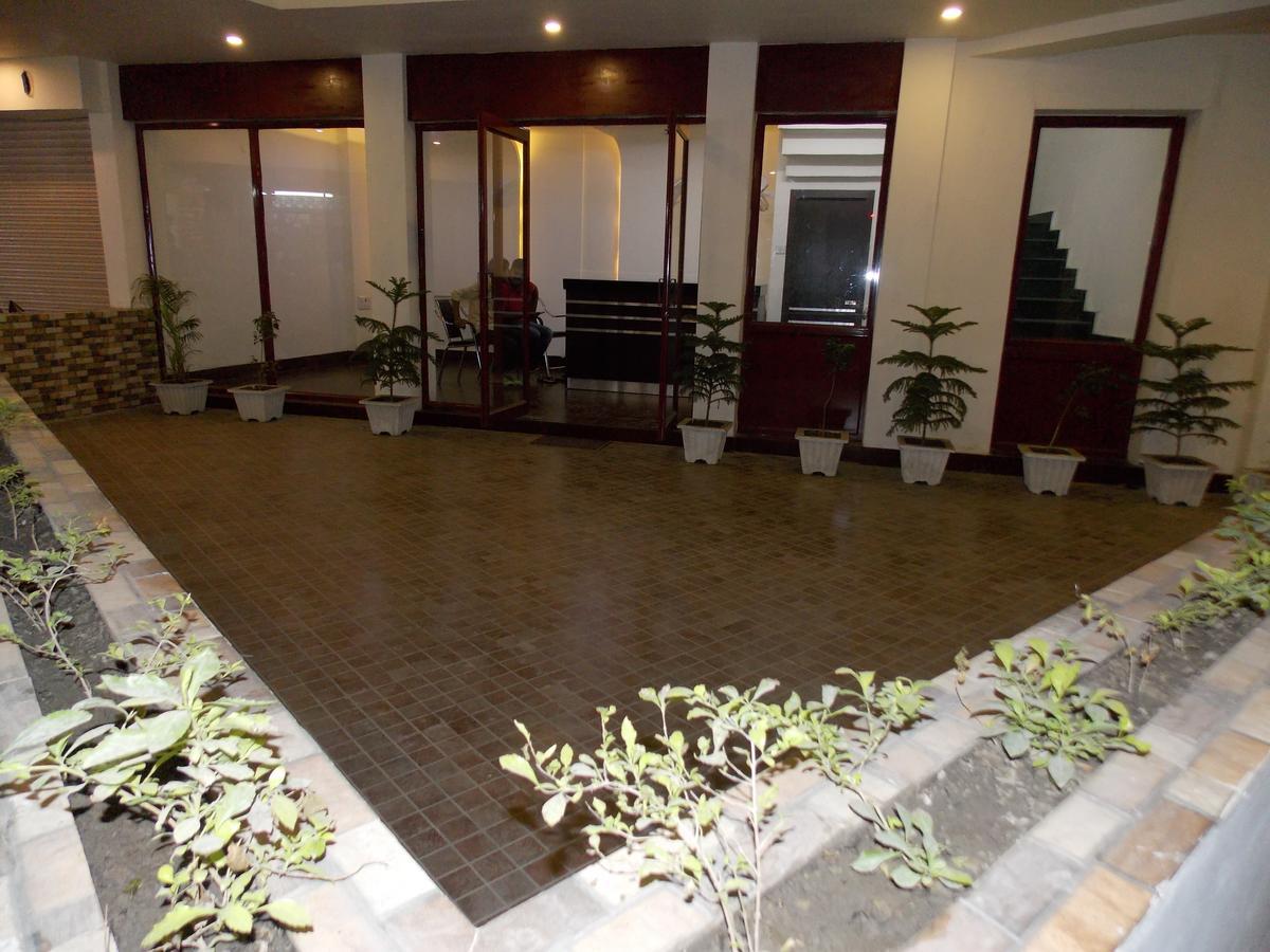 Nutan Hotel Balrampur Ngoại thất bức ảnh